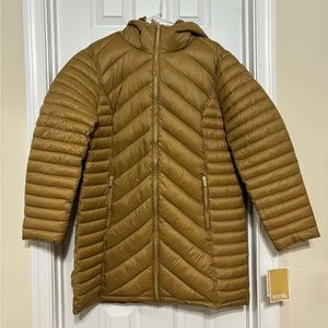 IMichael kors Women’s Quilted Lightweight hooded Puffer Jacket . Size L